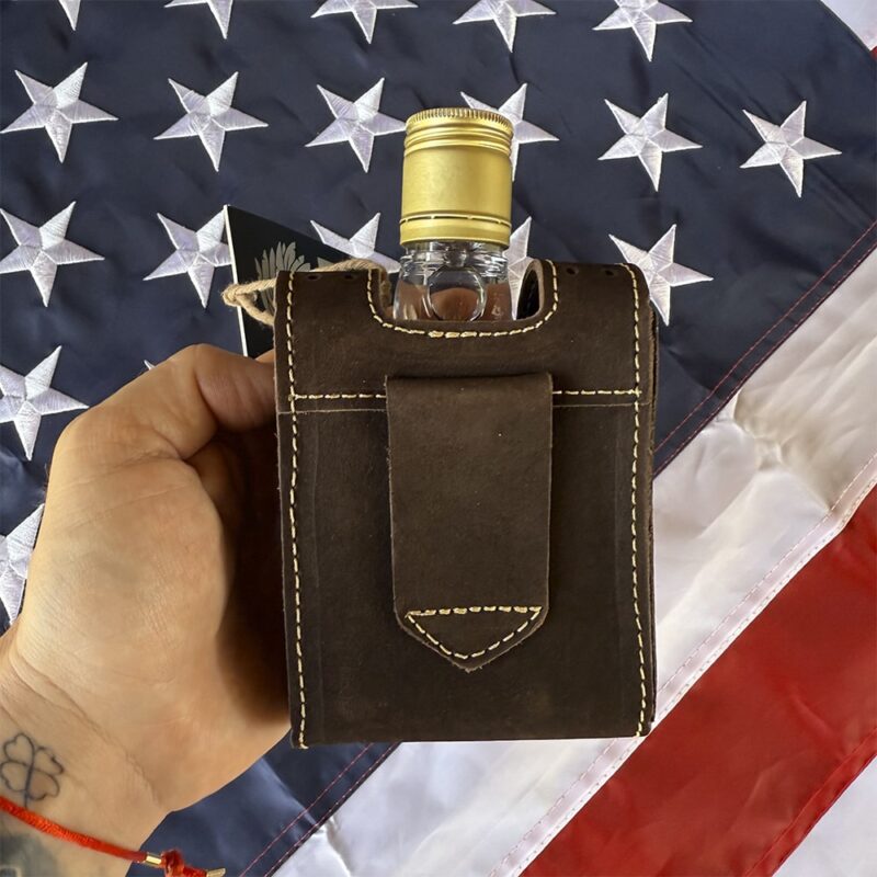 Porta Cachaça JH em Couro S3 - Imagem 3